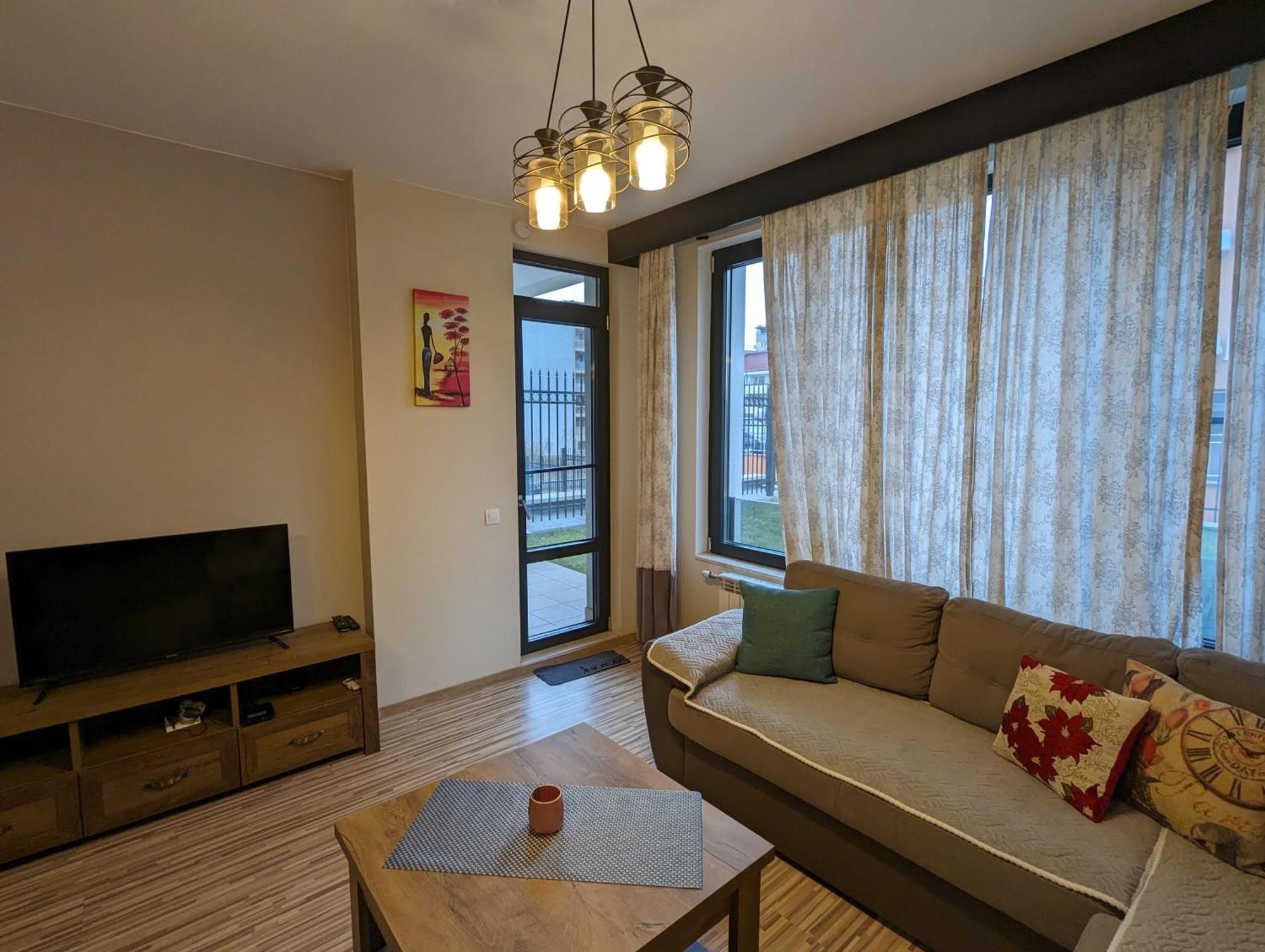 Business And Leisure Apartments In Mladost 2 With Free Garage Szófia Kültér fotó